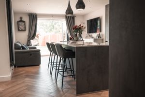 Kitchen/Diner- click for photo gallery